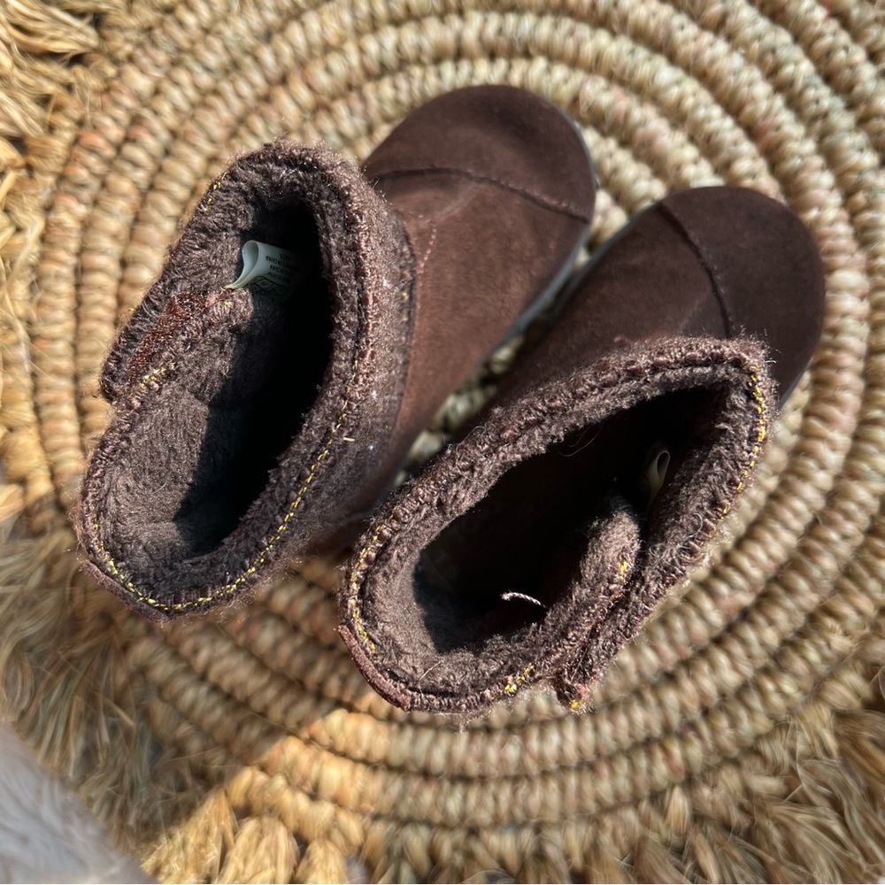 TOMS boots - Picture 3 of 7